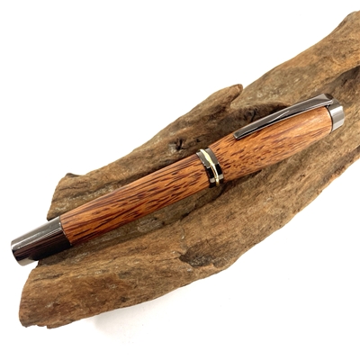 Dřevěné plnicí pero Elegance - Red Palmira 111 titanium