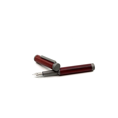 Dřevěné plnicí pero Elegance - Cocobolo Titanium